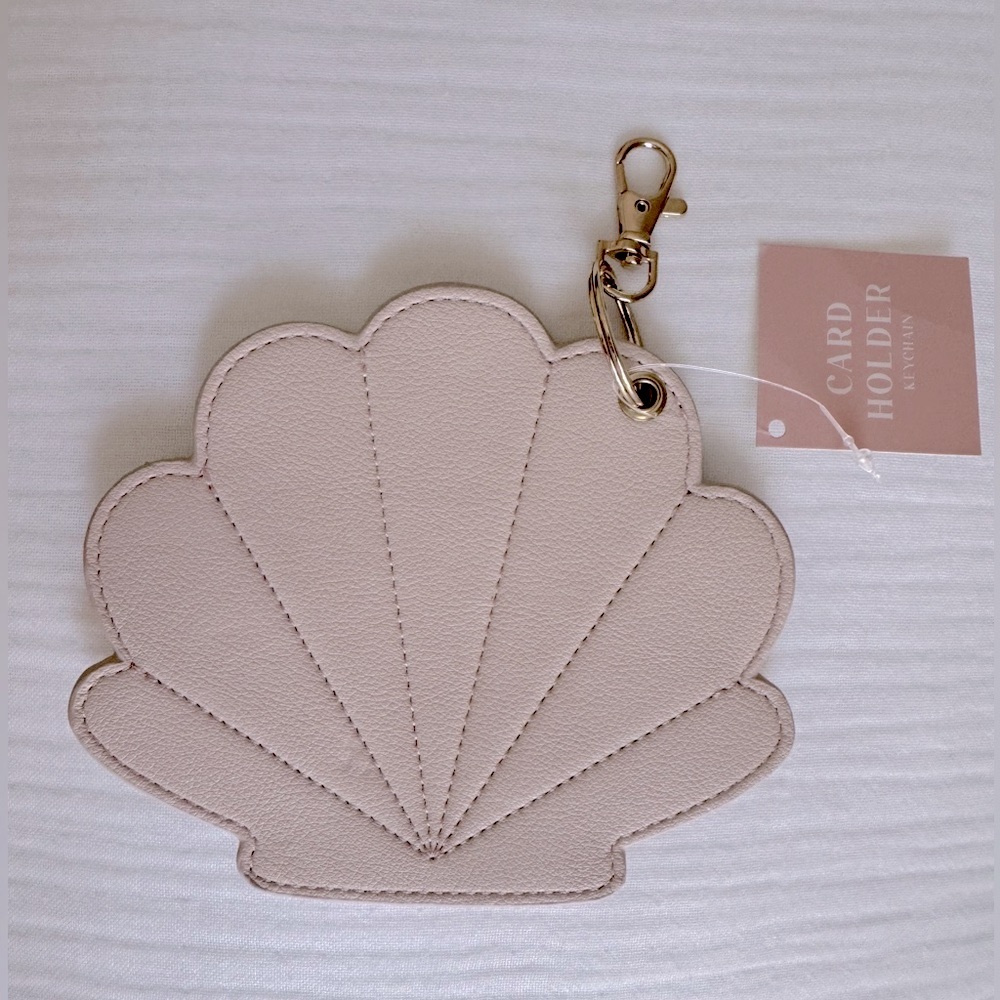 Paper Source Shell Card Holder - Cream